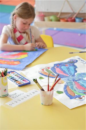 pictures of girls brushing blonde hair - Student in Art Class Stock Photo - Rights-Managed, Code: 700-02989967