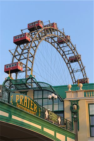 Ferris Wheel, Prater, Vienna, Austria Foto de stock - Con derechos protegidos, Código: 700-02990039