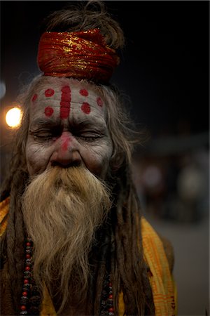 sägen - Gros plan de Sadhu, Varanasi, Uttar Pradesh, Inde Photographie de stock - Rights-Managed, Code: 700-03004226