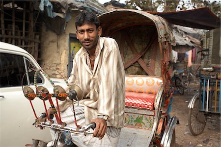 pobreza - Cycle Rickshaw Driver, Calcutta, West Bengal, India Foto de stock - Con derechos protegidos, Código: 700-03004250
