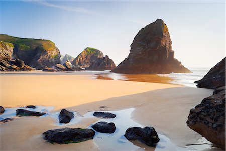 famous beach landmarks - Bedruthan Steps, Cornwall, England, United Kingdom Stock Photo - Rights-Managed, Code: 700-03016990