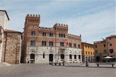 piazza dei signori - Palazzo Aldobrandeschi, Piazza Dante, Grosseto, Maremma, Tuscany, Italy Foto de stock - Con derechos protegidos, Código: 700-03018312