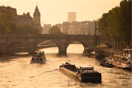 La Seine, Pont Neuf et Ile de la cité, Paris, France Photographie de stock - Rights-Managed, Code: 700-03068416
