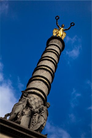 Palmier fontaine, Place du Châtelet, Paris, France Photographie de stock - Rights-Managed, Code: 700-03068457