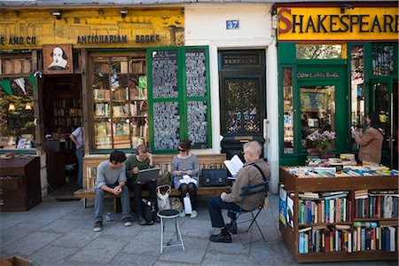 Shakespeare and Company Bookstore, Paris, France Foto de stock - Con derechos protegidos, Código: 700-03068486