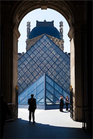 The Louvre, Paris, Ile de France, France Foto de stock - Con derechos protegidos, Código: 700-03068836