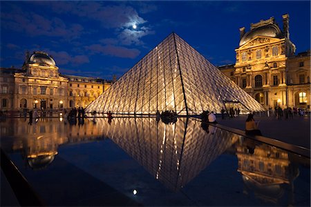 The Louvre, Paris, Ile de France, France Foto de stock - Con derechos protegidos, Código: 700-03068875