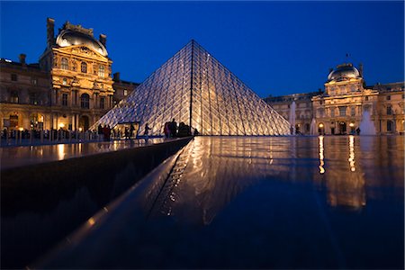 The Louvre, Paris, Ile de France, France Stock Photo - Rights-Managed, Code: 700-03068876