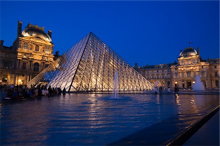 The Louvre, Paris, Ile de France, France Stock Photo - Rights-Managed, Code: 700-03068872