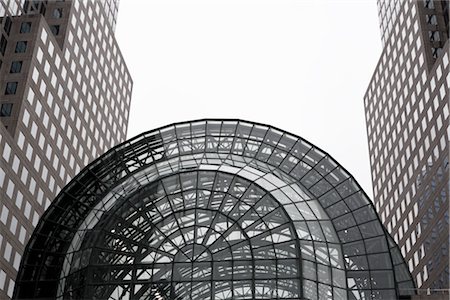 simsearch:845-03721180,k - Glass and Steel Atrium in Downtown New York City, New York, USA Stock Photo - Rights-Managed, Code: 700-03069090