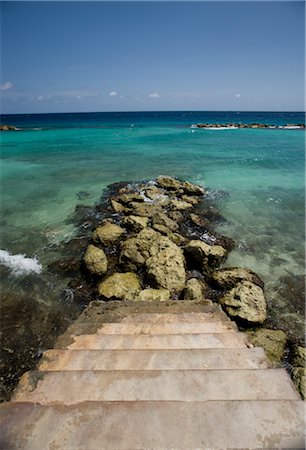 Steps Leading to Ocean, Curacao, Netherlands Antilles Foto de stock - Con derechos protegidos, Código: 700-03075720