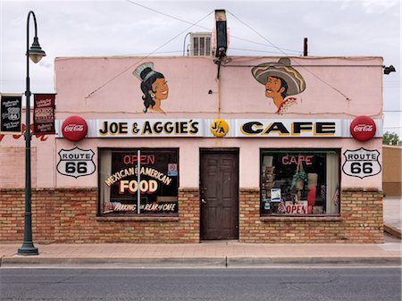 face extérieure - Joe & Aggies Cafe sur la Route 66, Holbrook, Arizona, USA Photographie de stock - Rights-Managed, Code: 700-03075759