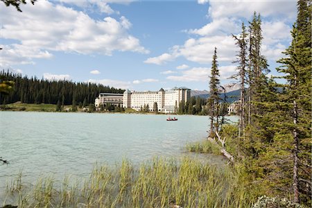 simsearch:700-00453688,k - Chateau Lake Louise, Lake Louise, Alberta, Canada Foto de stock - Con derechos protegidos, Código: 700-03075896