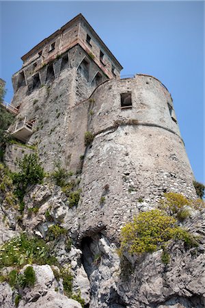 Tour sarrasine, Cetara, Province de Salerno, Campanie, Italie Photographie de stock - Rights-Managed, Code: 700-03152358