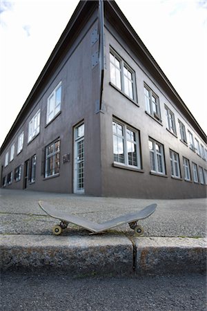 street board - Broken Skateboard Stock Photo - Rights-Managed, Code: 700-03152429