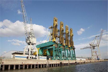 Loading Dock, Hamburg, Germany Foto de stock - Con derechos protegidos, Código: 700-03152686
