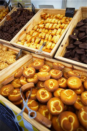 pastry display - Baked Goods, Market, Wells, Somerset, England, United Kingdom Stock Photo - Rights-Managed, Code: 700-03161649