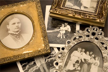 parents with old kids - Antique Photographs Stock Photo - Rights-Managed, Code: 700-03178989