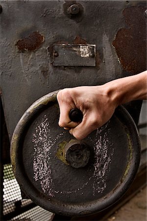 steel mill - Close Up of Worker's Hand Foto de stock - Con derechos protegidos, Código: 700-03210235