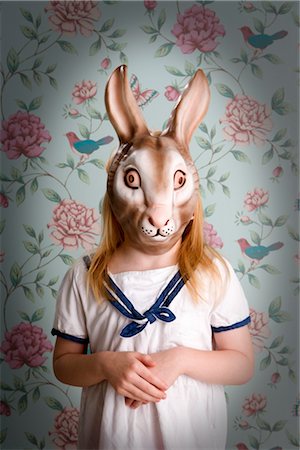 Petite fille portant un masque de lapin Photographie de stock - Rights-Managed, Code: 700-03210683