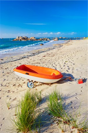 Row Boat on Beach, Brignogan-Plage, Finistere, Brittany, France Stock Photo - Rights-Managed, Code: 700-03230032