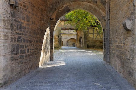 european alley - Spitaltor, Rothenburg ob der Tauber, Ansbach District, Bavaria, Germany Stock Photo - Rights-Managed, Code: 700-03243908