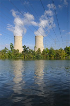 energy tower - Grafenrheinfeld Nuclear Power Plant, Grafenrheinfeld, Schweinfurt District, Bavaria, Germany Stock Photo - Rights-Managed, Code: 700-03243903