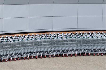 shopping cart not food - Row of Grocery Carts Lined-up Stock Photo - Rights-Managed, Code: 700-03284205