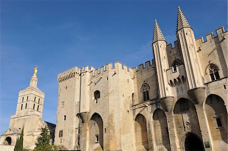 famous french structures - Palais des Papes, Avignon, Vaucluse, Provence, Provence-Alpes-Cote d'Azur, France Stock Photo - Rights-Managed, Code: 700-03284203