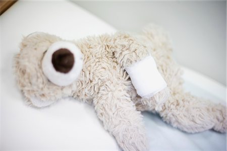 stuffed - Injured Teddy Bear Stock Photo - Rights-Managed, Code: 700-03284293
