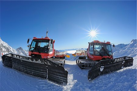 Snowplows, Zugspitze, Bavaria, Germany Stock Photo - Rights-Managed, Code: 700-03298831