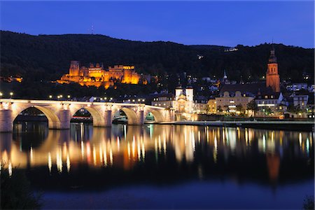 río nécar - Karl-Theodor Bridge, Heidelberg, Baden-Wurttemberg, Germany Foto de stock - Con derechos protegidos, Código: 700-03298858