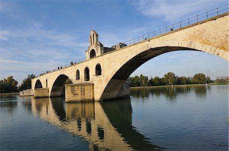 reflection of buildings in water - Pont d'Avignon, Avignon, Vaucluse, Provence, France Stock Photo - Rights-Managed, Code: 700-03299205