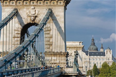 simsearch:700-03638995,k - Chain Bridge, Budapest, Hongrie Photographie de stock - Rights-Managed, Code: 700-03290159