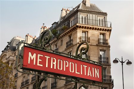 Metro Sign, Rue de Rennes, Paris, Ile-de-France, France Fotografie stock - Rights-Managed, Codice: 700-03333587