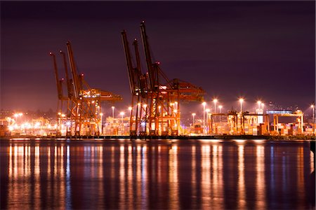 simsearch:700-03368680,k - Loading Docks at Vancouver Wharves, Port of Vancouver, Vancouver, British Columbia, Canada Foto de stock - Con derechos protegidos, Código: 700-03368682