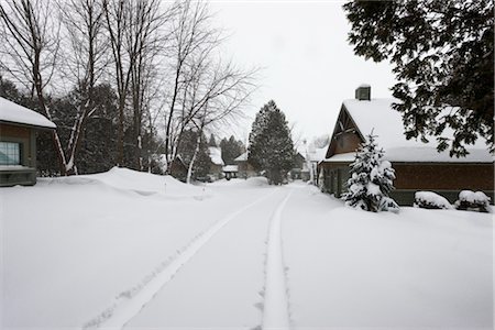 driveway - Country House after Snow Storm Stock Photo - Rights-Managed, Code: 700-03404594