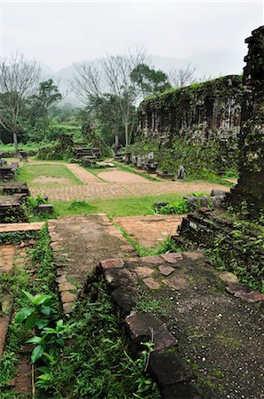 famous landmarks southeast asia - My Son Temple, Duy Xuyen, Vietnam Foto de stock - Con derechos protegidos, Código: 700-03407681