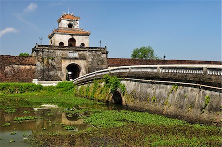 foot bridge over stream - Hue Citadel, Hue, Vietnam Stock Photo - Rights-Managed, Code: 700-03407690