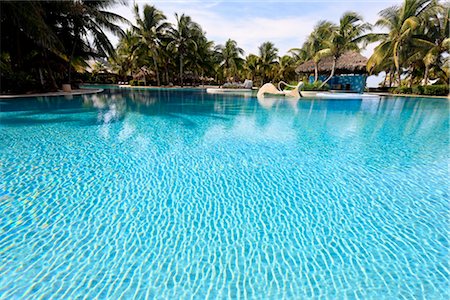 resort tropical luxury - Vue piscine, Varadero, Cuba Photographie de stock - Rights-Managed, Code: 700-03403620