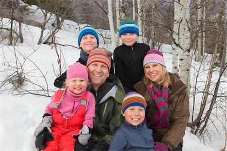 simsearch:700-03739299,k - Portrait of Family in Winter, Steamboat Springs, Colorado, USA Fotografie stock - Rights-Managed, Codice: 700-03439898