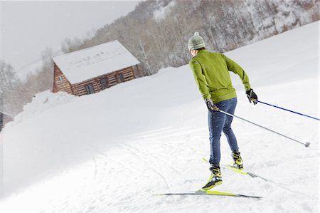 skieur (homme et femme) - Homme Cross Country Ski, Steamboat Springs, Colorado, États-Unis Photographie de stock - Rights-Managed, Code: 700-03439900