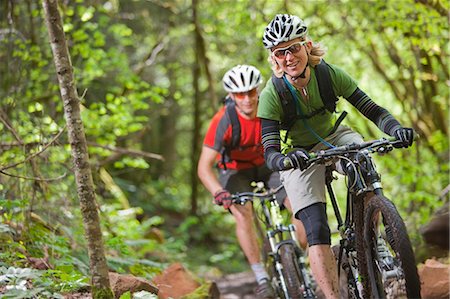 rugged outdoors man - Man and Woman Mountain Biking on the Post Canyon Trail Near Hood River, Oregon, USA Stock Photo - Rights-Managed, Code: 700-03439928