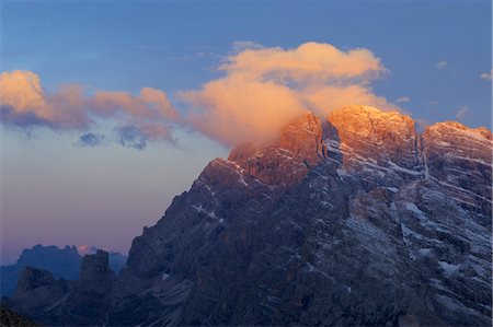 powerful (things in nature excluding animals) - Monte Cristallo at Sunrise, Cristallo, Dolomites, Cortina d´Ampezzo, Belluno Province, Veneto, Italy Stock Photo - Rights-Managed, Code: 700-03445261
