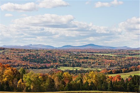 Sainte-Catherine-de-Hatley in Autumn, Eastern Townships, Quebec, Canada Stock Photo - Rights-Managed, Code: 700-03445895