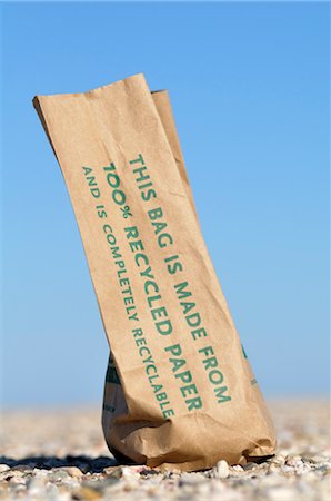 sac de papier - Sac en papier Photographie de stock - Rights-Managed, Code: 700-03446046