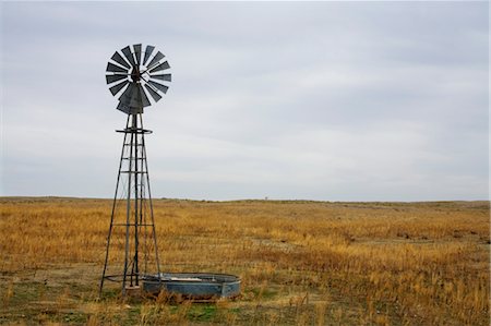 Windmill on Prairie, Kansas, USA Stock Photo - Rights-Managed, Code: 700-03456384