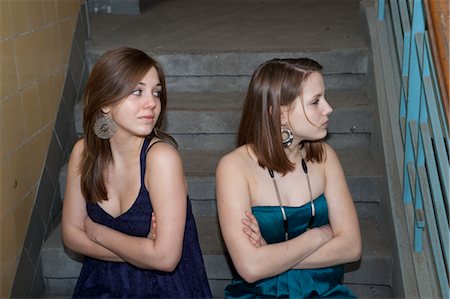 pouting - Two Teenage Girls Having Argument Foto de stock - Con derechos protegidos, Código: 700-03456807