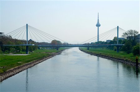 foot bridge and nobody - Neckar Bridge, Mannheim, Baden-Wurttemberg, Germany Stock Photo - Rights-Managed, Code: 700-03456947