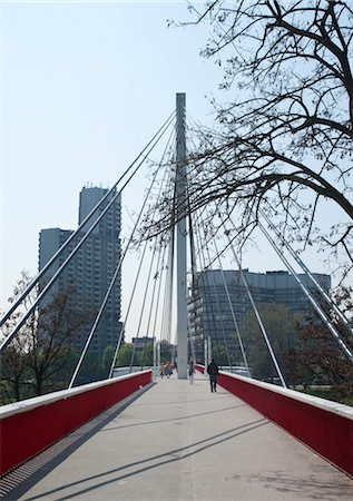 foot bridge - Neckar Bridge, Mannheim, Baden-Wurttemberg, Germany Stock Photo - Rights-Managed, Code: 700-03456948